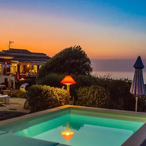 4* Hotell Bajaloglia